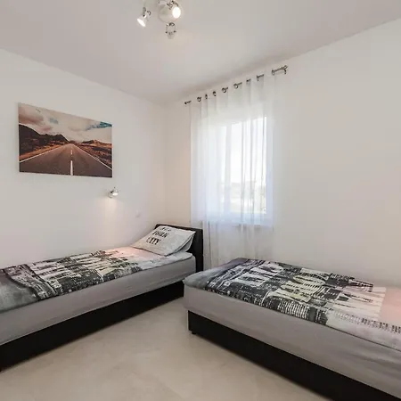 Palmarosa Tatil Evi *