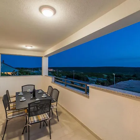 Palmarosa Tatil Evi *